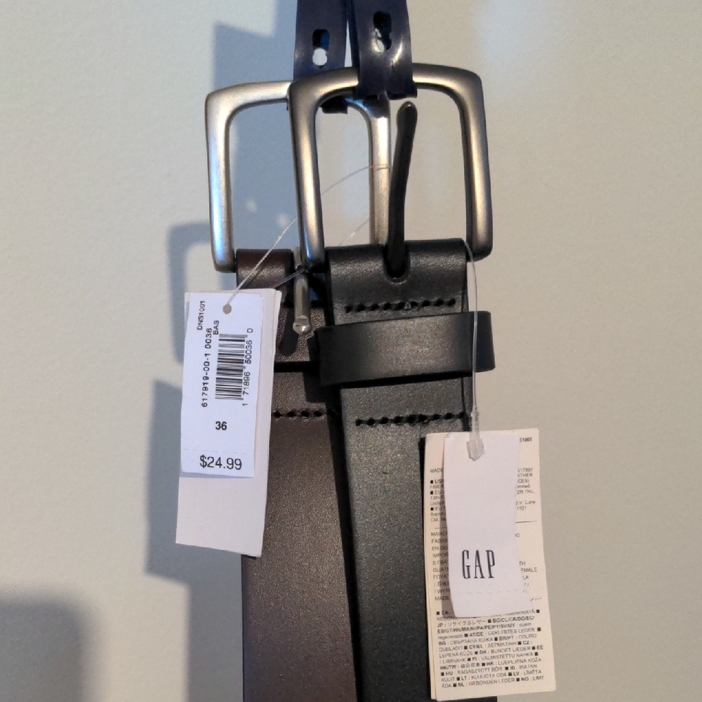Set Of 2 GAP NWT Men's 36" Leather Belts